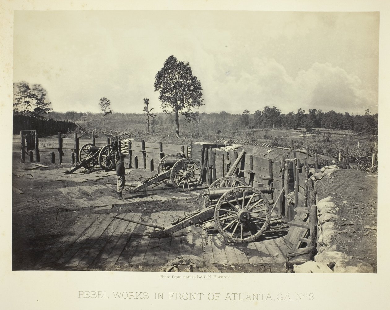 Obras rebeldes em frente de Atlanta, GA, n.º 2 de George N. Barnard
