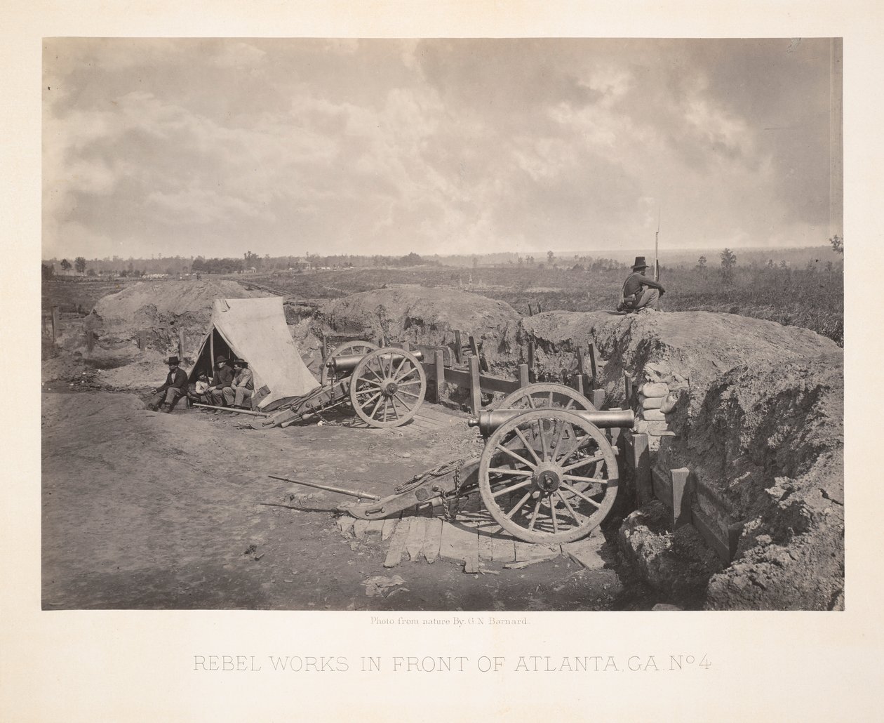 Rebelde trabalha em frente de Atlanta, GA de George N. Barnard