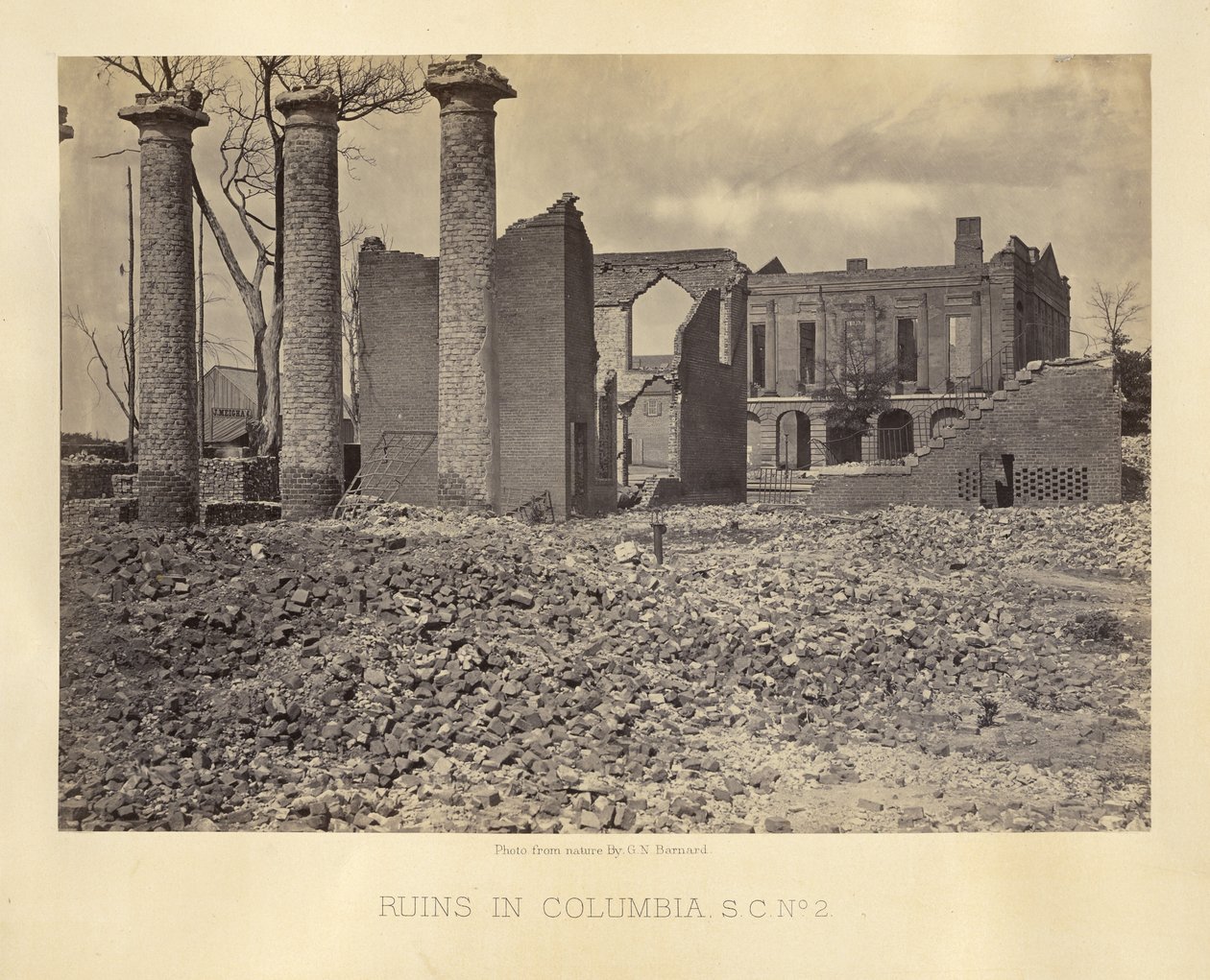 Ruínas em Columbia, Carolina do Sul, n.º 2 de George N. Barnard