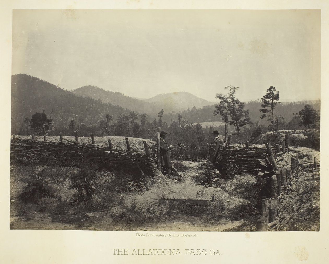 A passagem de Allatoona, GA, 1866. de George N. Barnard