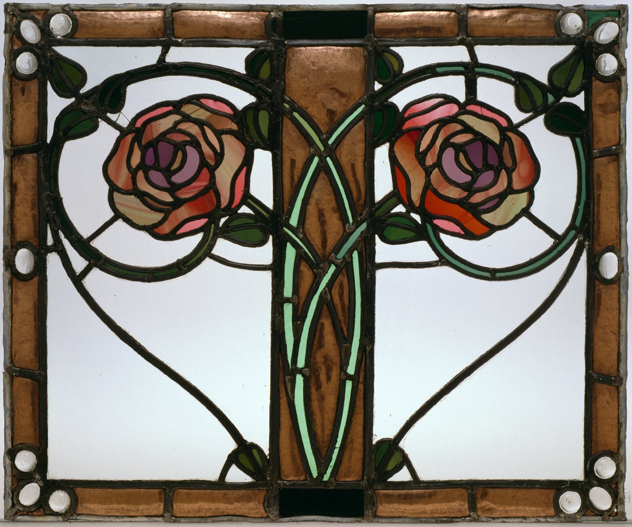 Porta, cerca de 1897 (vitral) de George Walton