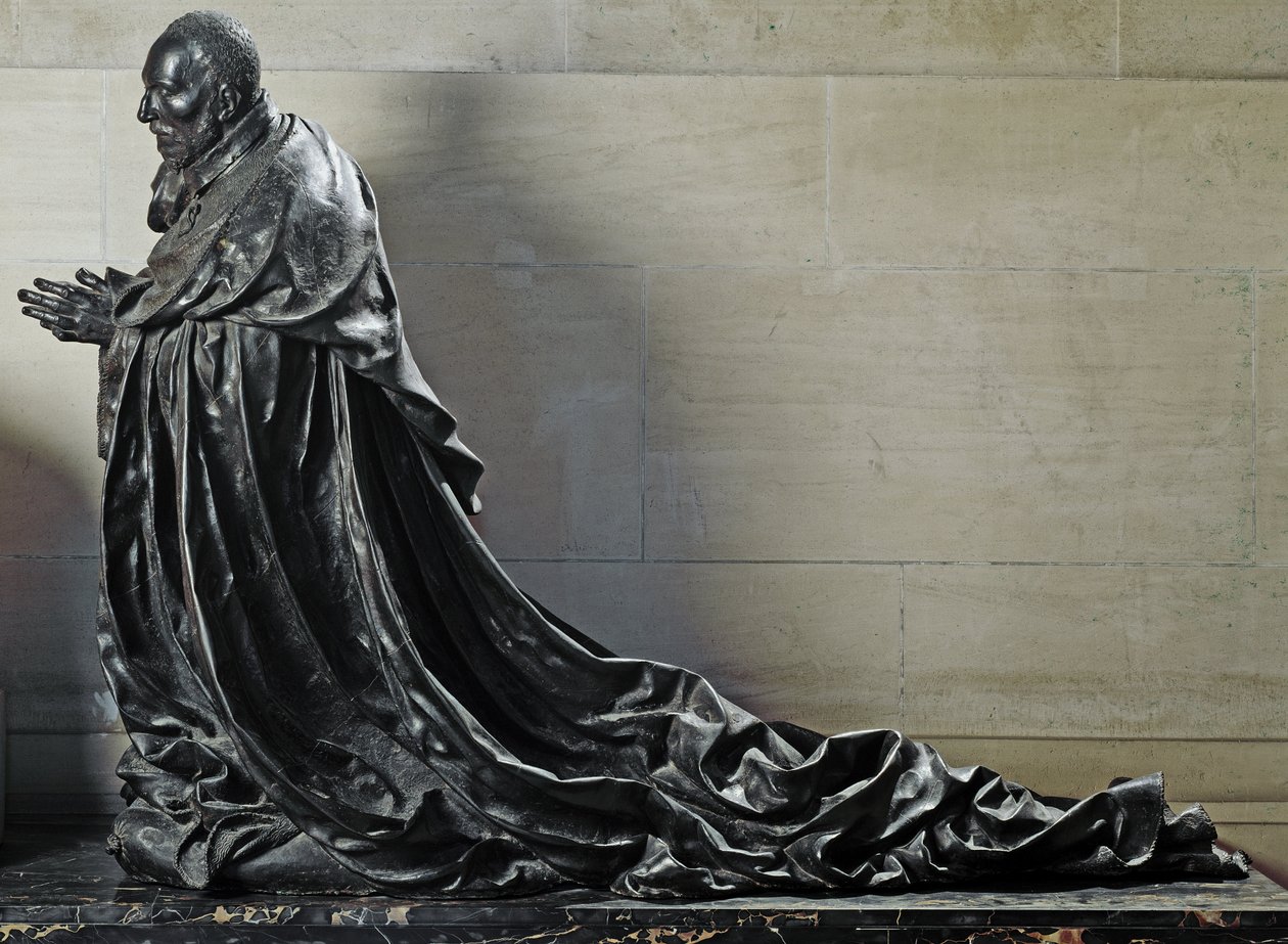Cardeal René de Birague em oração (Escultura de Bronze de Germain Pilon