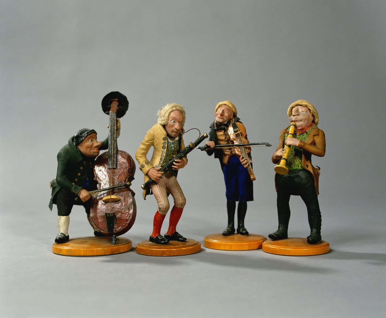 Estatuetas de caricatura de músicos, feitas em Nuremberg, 1836 (cerâmica) (para detalhes ver 78086) de German School