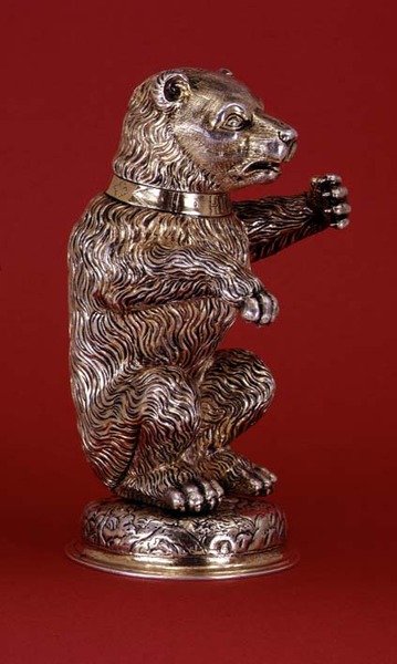 Modelo de um urso, por Christophe Ritter, Nuremberg, c.1580 (prata dourada) de German School