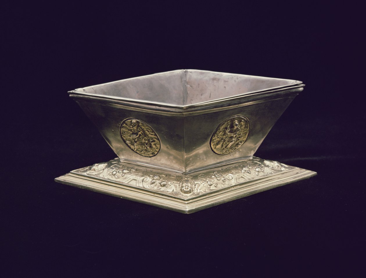 Sal prato, depois de Peter Flotman, Nuremberg, 1550 (prata e parcela dourada) de German School