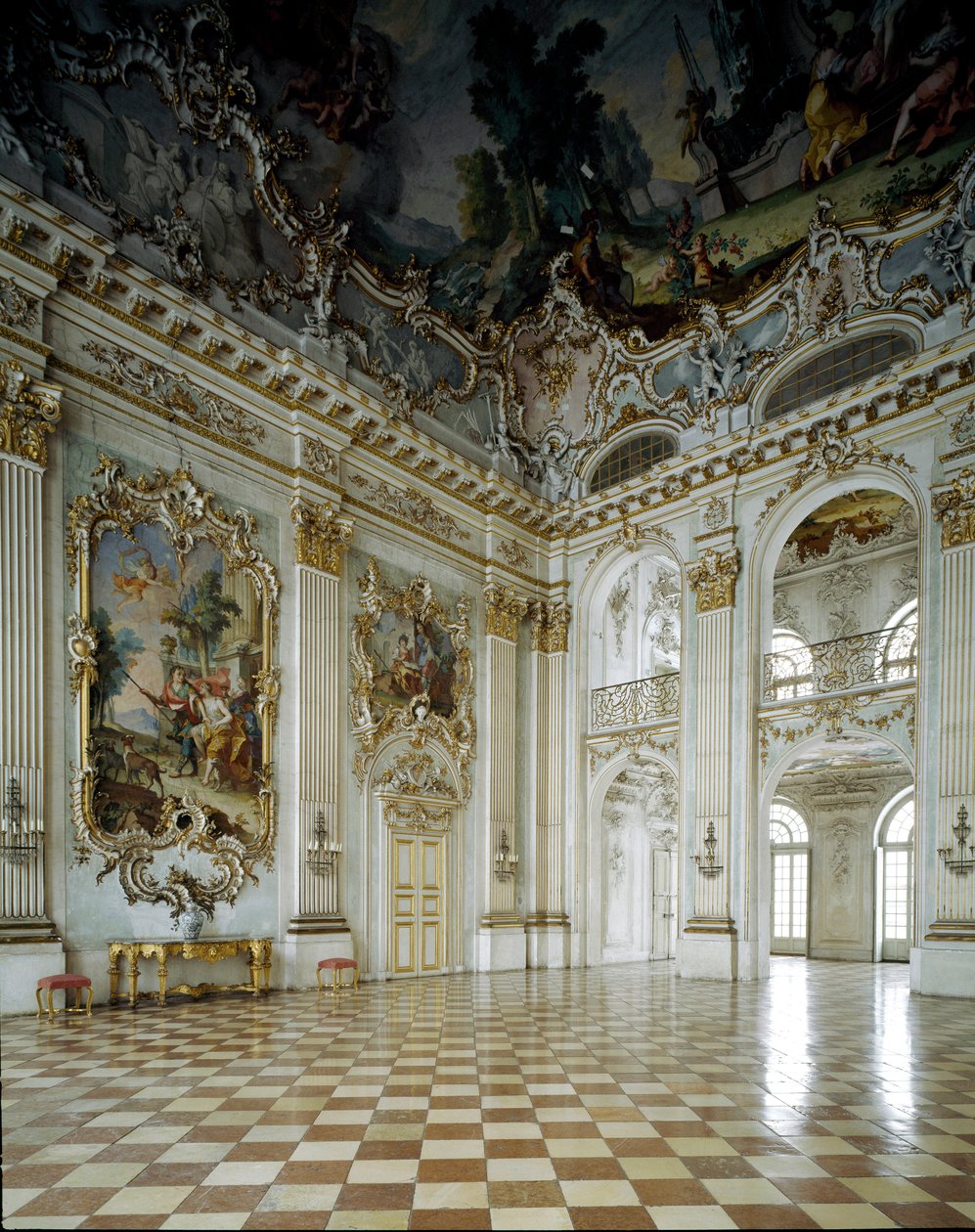 Arte barroca: vista para o Grande Salão. Palácio Nymphenburg do século XVII, Munique Alemanha de German School