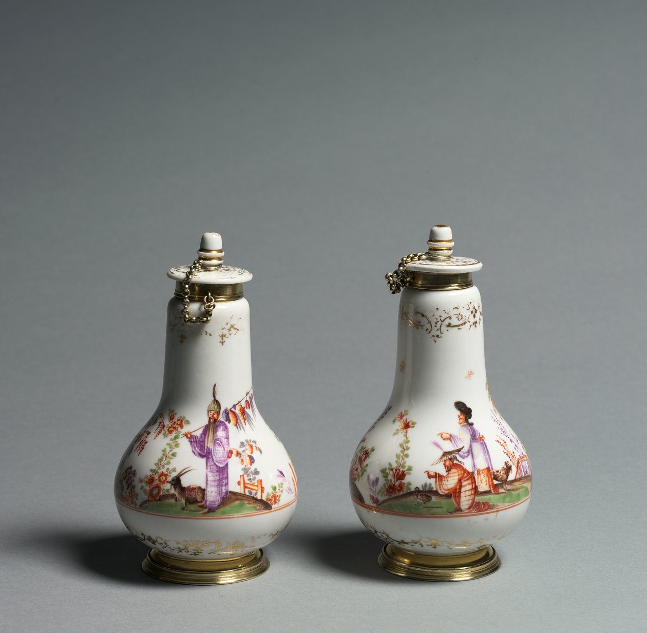 Frasco coberto, fabricante Meissen Porcelain Factory, Alemanha, c.1720-1723 de German School