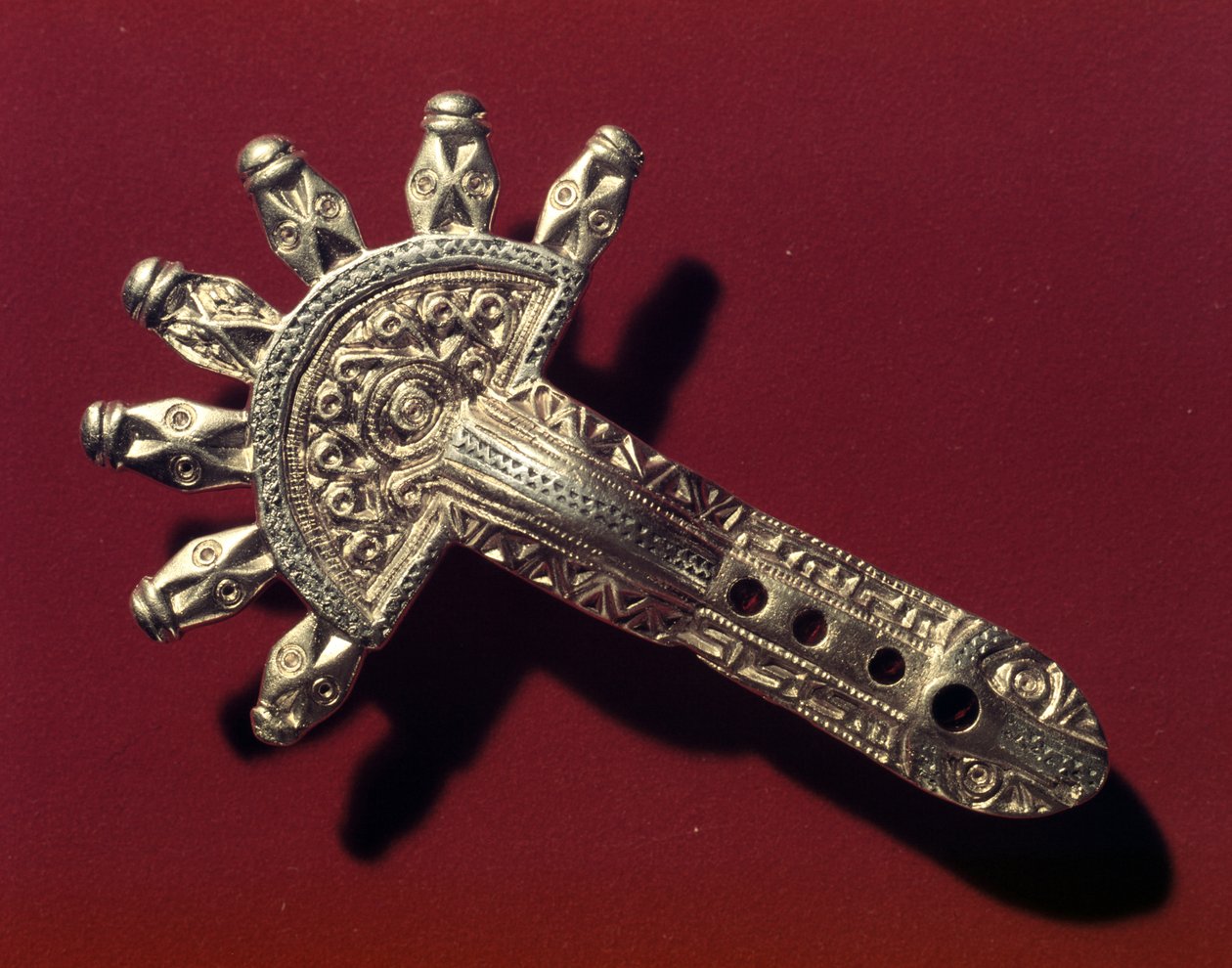 Fíbula, Laucha (metal) de German School