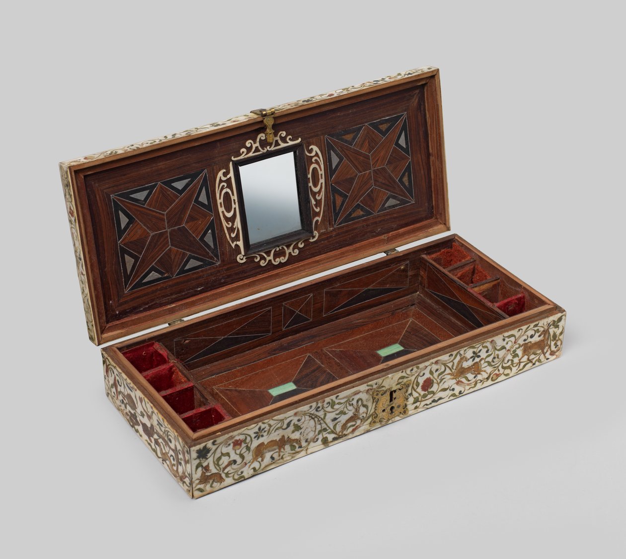 Caixão de casamento em marfim pintado, 1600-99 de German School