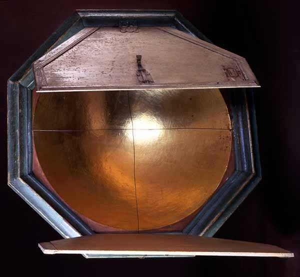 Refletor Parabólico, atribuído à oficina de Brander, Augsburg (madeira, cerâmica e folha de ouro) de German School