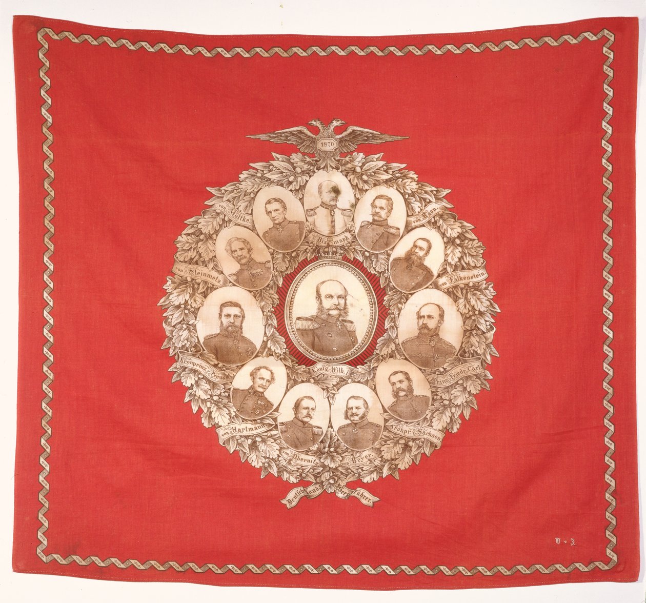 Cachecol representando o imperador alemão, Wilhelm I (1797-1888) cercado por Bismarck e marechais vitoriosos em comemoração à Guerra Franco-Prussiana, 1870 (seda) de German School