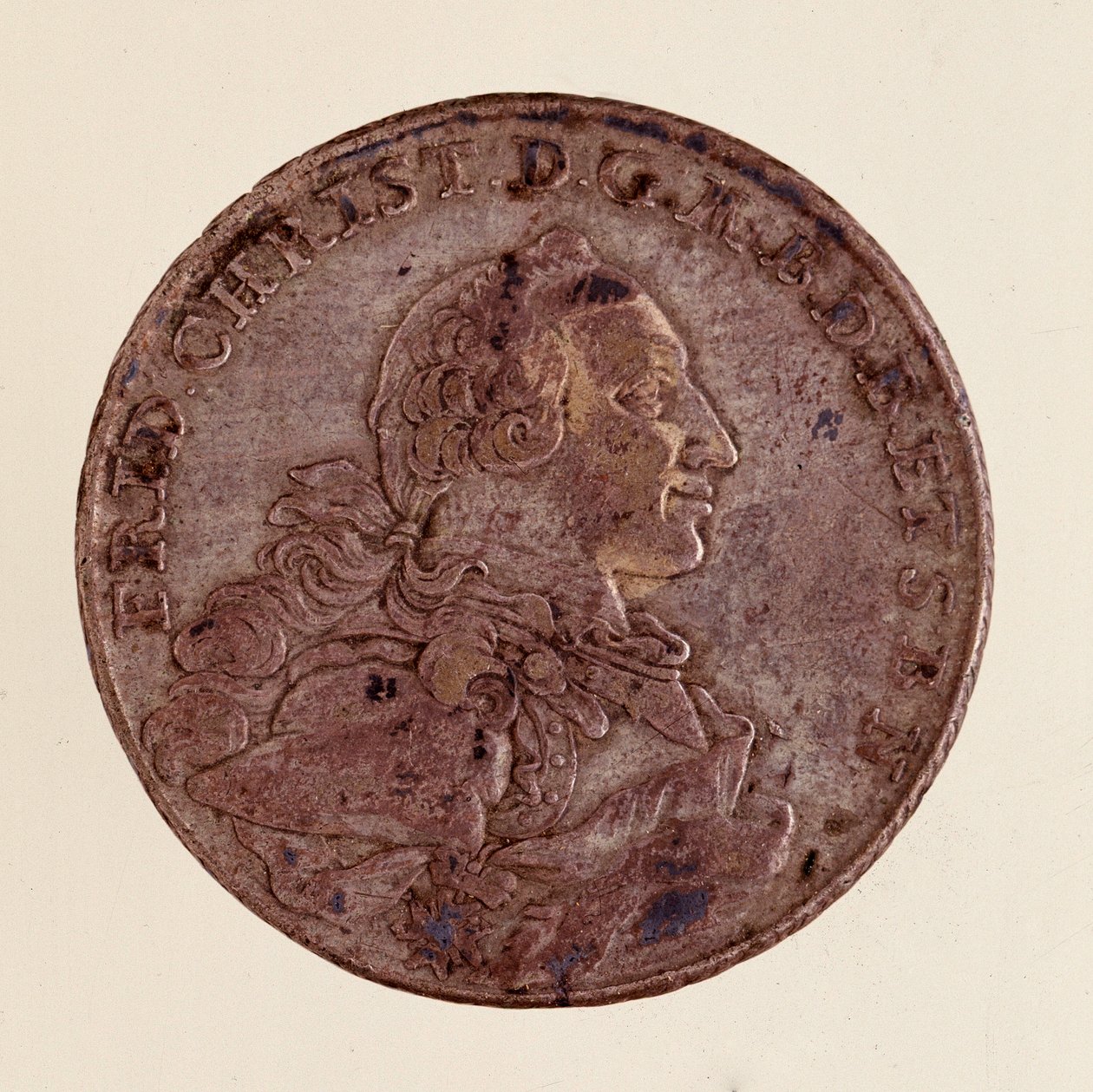 Tálico de prata (Taler) de Frederick Christian, Marquês de Brandenburg-Bayreuth (Frederic V Christian de Brandenburg-Bayreuth (Brandenburg Bayreuth) (1708-1769) 1766 Diam. 4 cm Nápoles, museo archeologico de German School