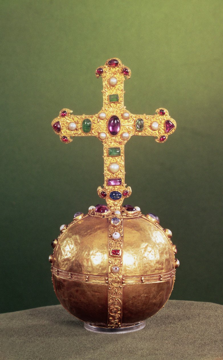 O Orbe Imperial dos Santos Imperadores Romanos, da Alemanha Ocidental, final do século XII (massa resinosa coberta com folha de ouro, decorada com pérolas) de German School