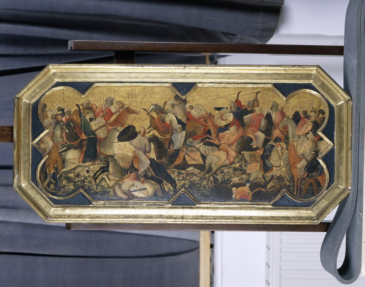 Cena de batalha com cavaleiros orientais, c.1425 (têmpera sobre madeira de choupo) de Gherardo Starnina