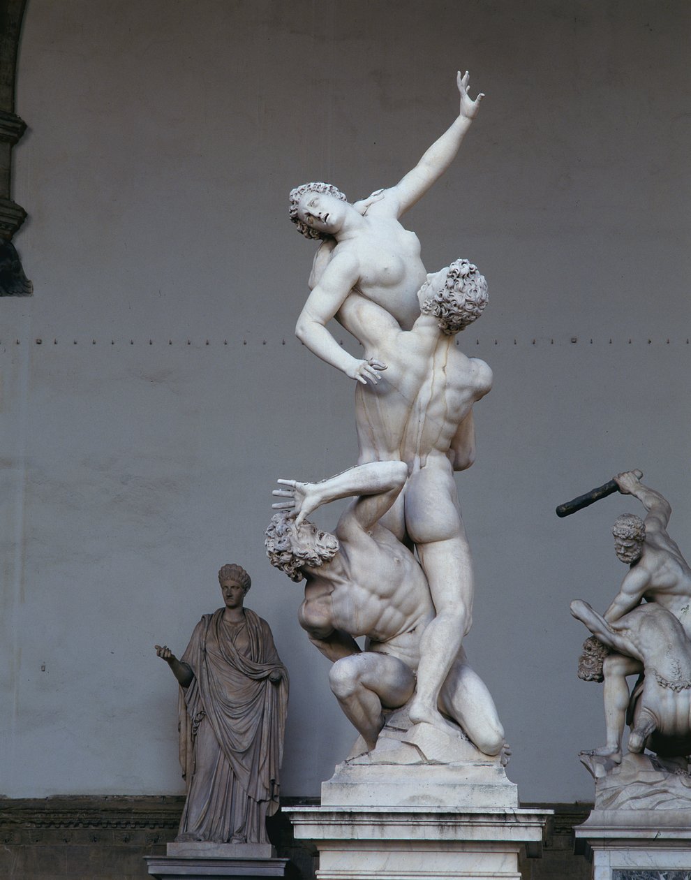 O estupro da mulher sabina, 1574-82 (mármore) (veja também 359414) de Giambologna