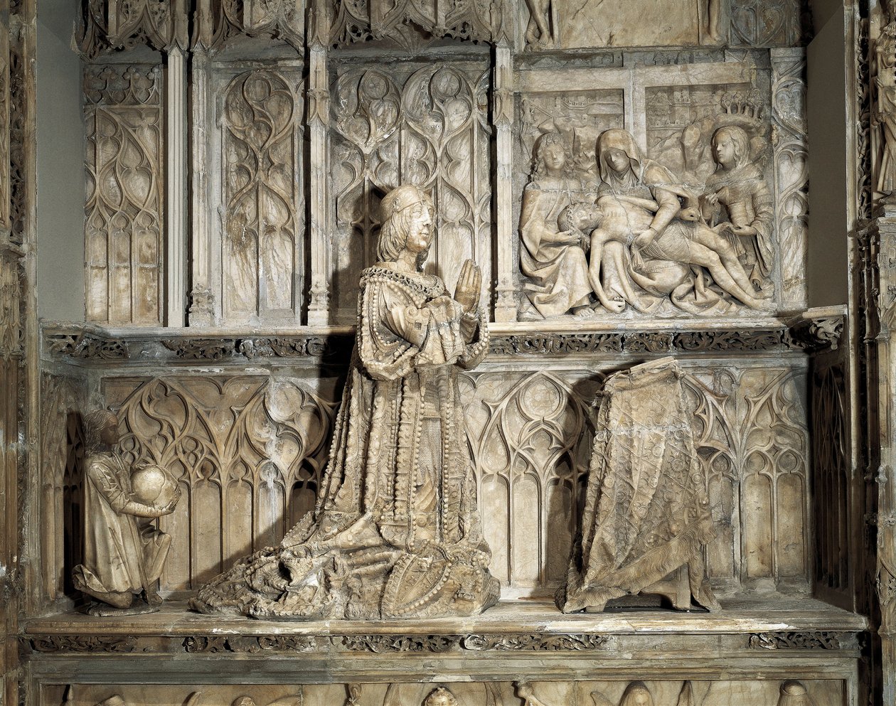 Arte gótica: Sepultura de Juan de Padilla (1490-1521). Hidalgo e castelhano revolucionário, conhecido por sua participação na Guerra das Comunidades de Castela. Escultura de mármore de Gil de SILOE (1486-1501), cerca de 1500. Burgos, Museu Burgos de Gil de Siloe