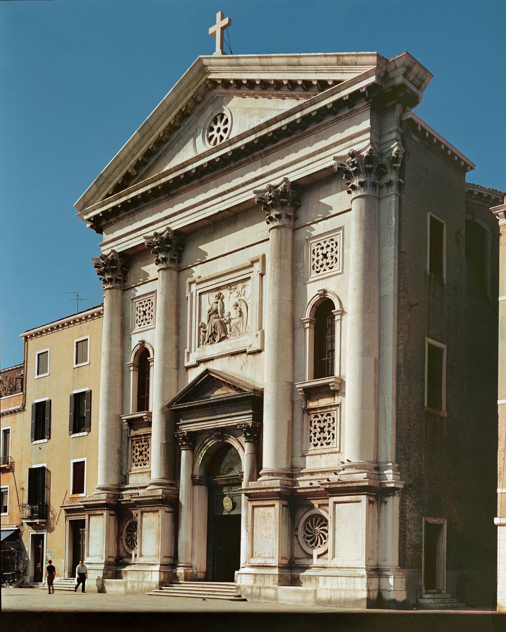 Fachada da Igreja de Santa Maria della Pieta, construída em 1745 de Giorgio Massari