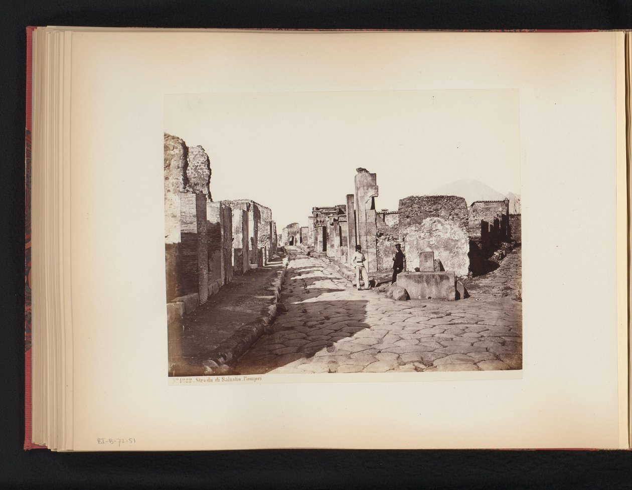 Vista da Strada di Sallustio em Pompeia, Itália Strada di Salustio. Pompeia (título no objeto) de Giorgio Sommer (attributed to)