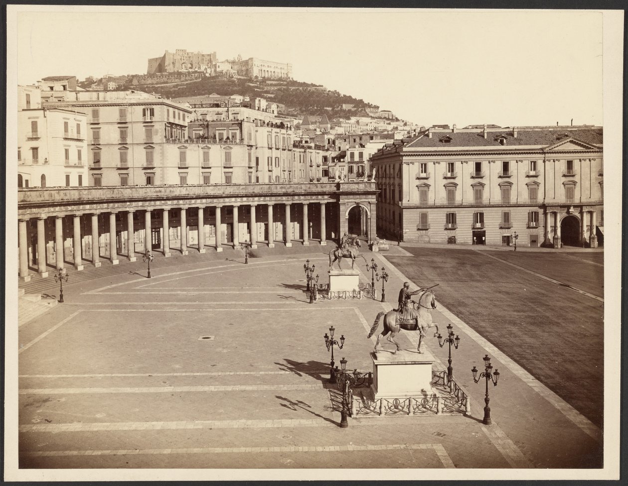 Nápoles, Largo Palazzo de Giorgio Sommer