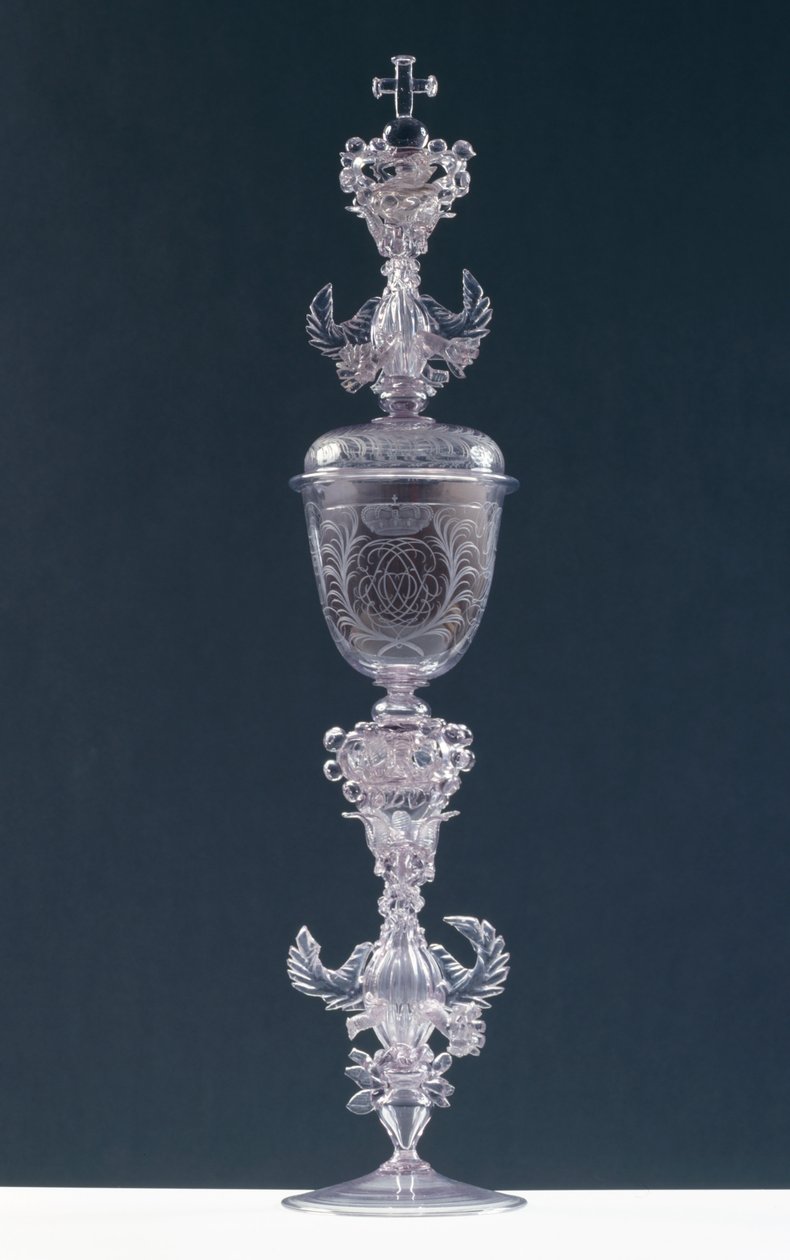 Taça com tampa, gravada com o monograma de Frederico III, Eleitor Palatino 1688-1701 (vidro) de Giovanni Pallada