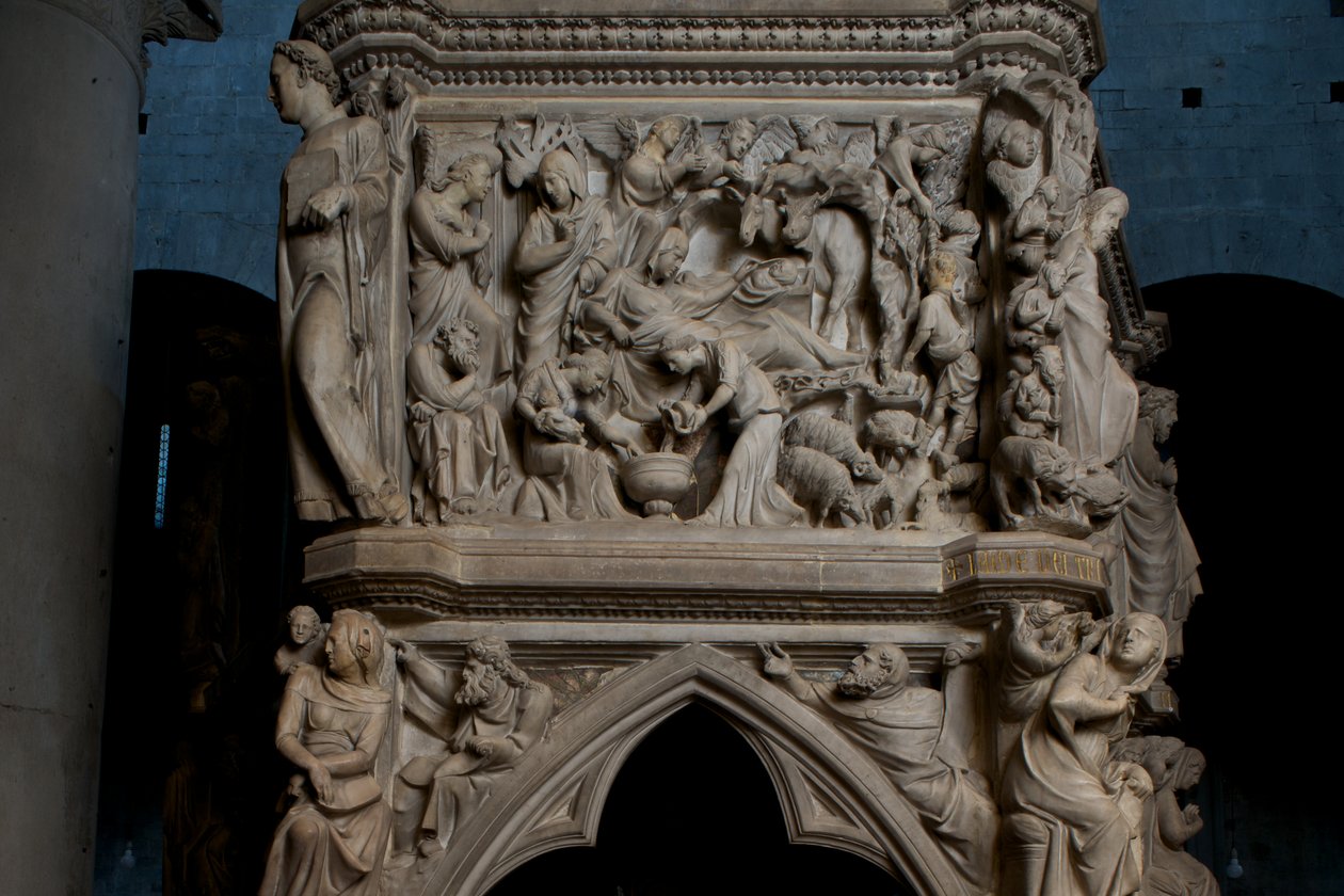 A Anunciação, Natividade e Anunciação aos Pastores, no púlpito da Igreja de Sant&39;Andrea. c.1298-1301 (mármore) de Giovanni Pisano