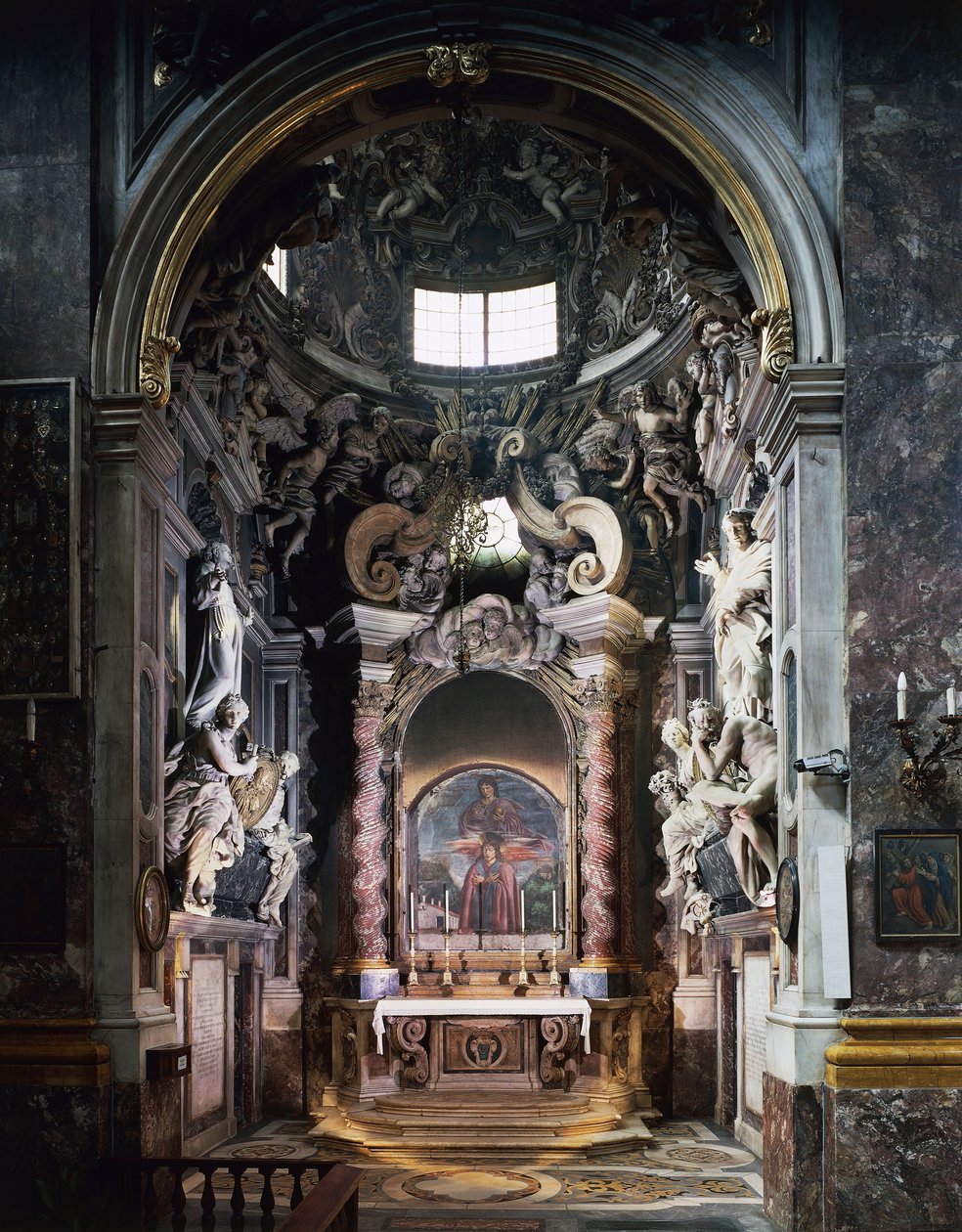 Capela de Feroni, com esculturas de Giovanni Battista Foggini (1652-1725), Basílica de Santissima Annunziata, Florença, Toscana, Itália de Giovanni Battista Foggini