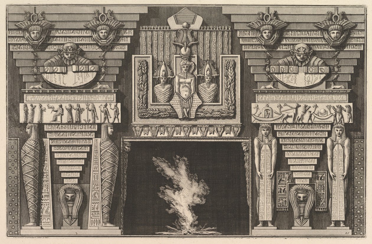 Chaminé no estilo egípcio: duas múmias de perfil à esquerda e duas figuras ..., ca. 1769 de Giovanni Battista Piranesi