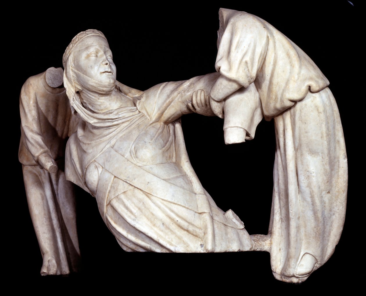 Monumento funerário a Margaret of Brabant levantado no ar por dois anjos (Escultura de Giovanni Pisano