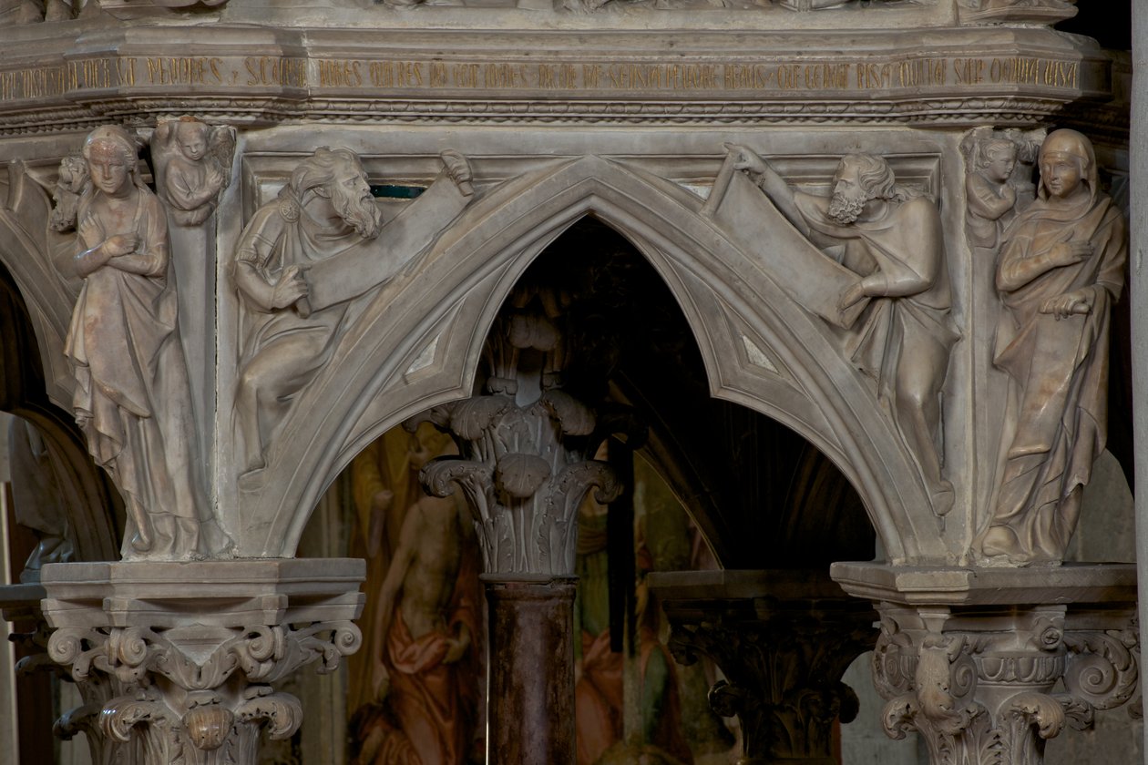 O púlpito na Igreja de Sant