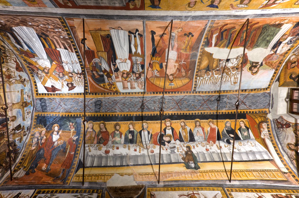 A abóbada da Capela Botoneri com histórias da Paixão de Cristo de Giovanni di Cherasco Botoneri