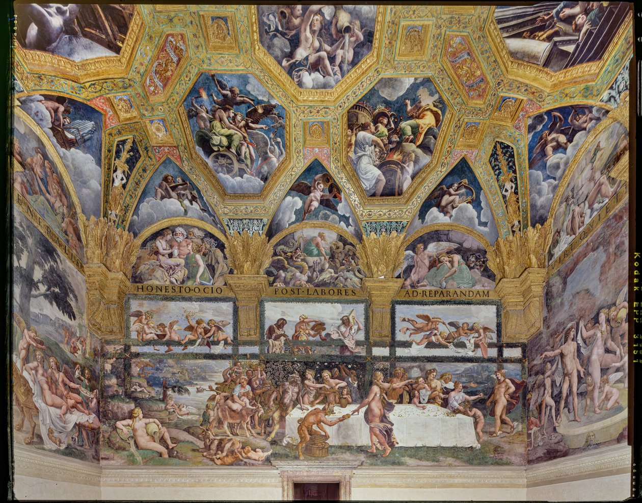 Sala de Psiche: vista da muralha ocidental, com o banquete rústico (fresco) de Giulio (workshop of) Romano