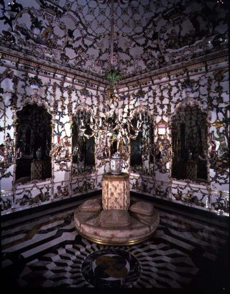 Canto do salão de chino (sala chinesa) executado inteiramente de porcelana, 1769 (porcelana) (para detalhes ver 93238-9) de Giuseppe Gricci