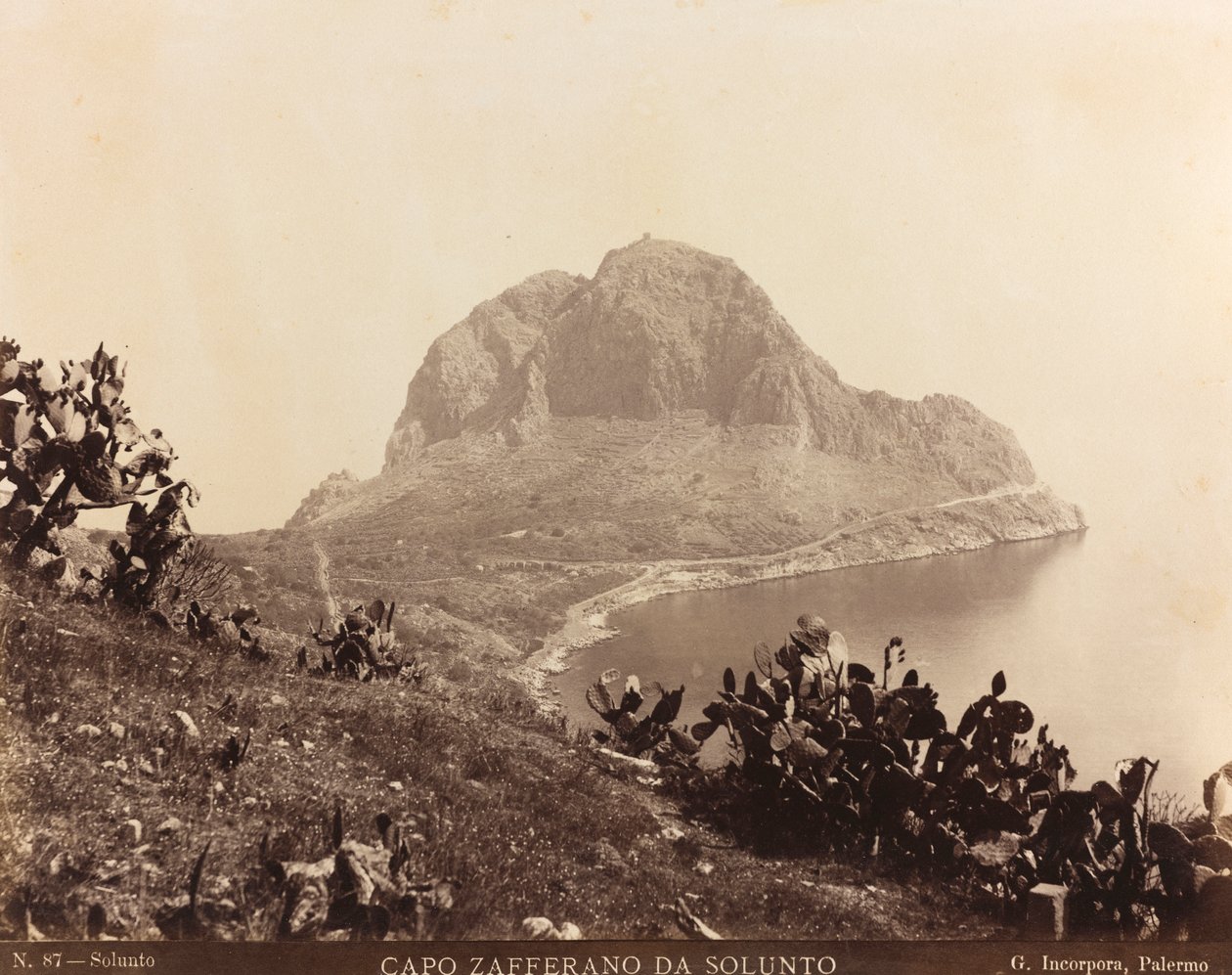 Vista de Capo Zafferano de Solunto, Palermo de Giuseppe Incorpora