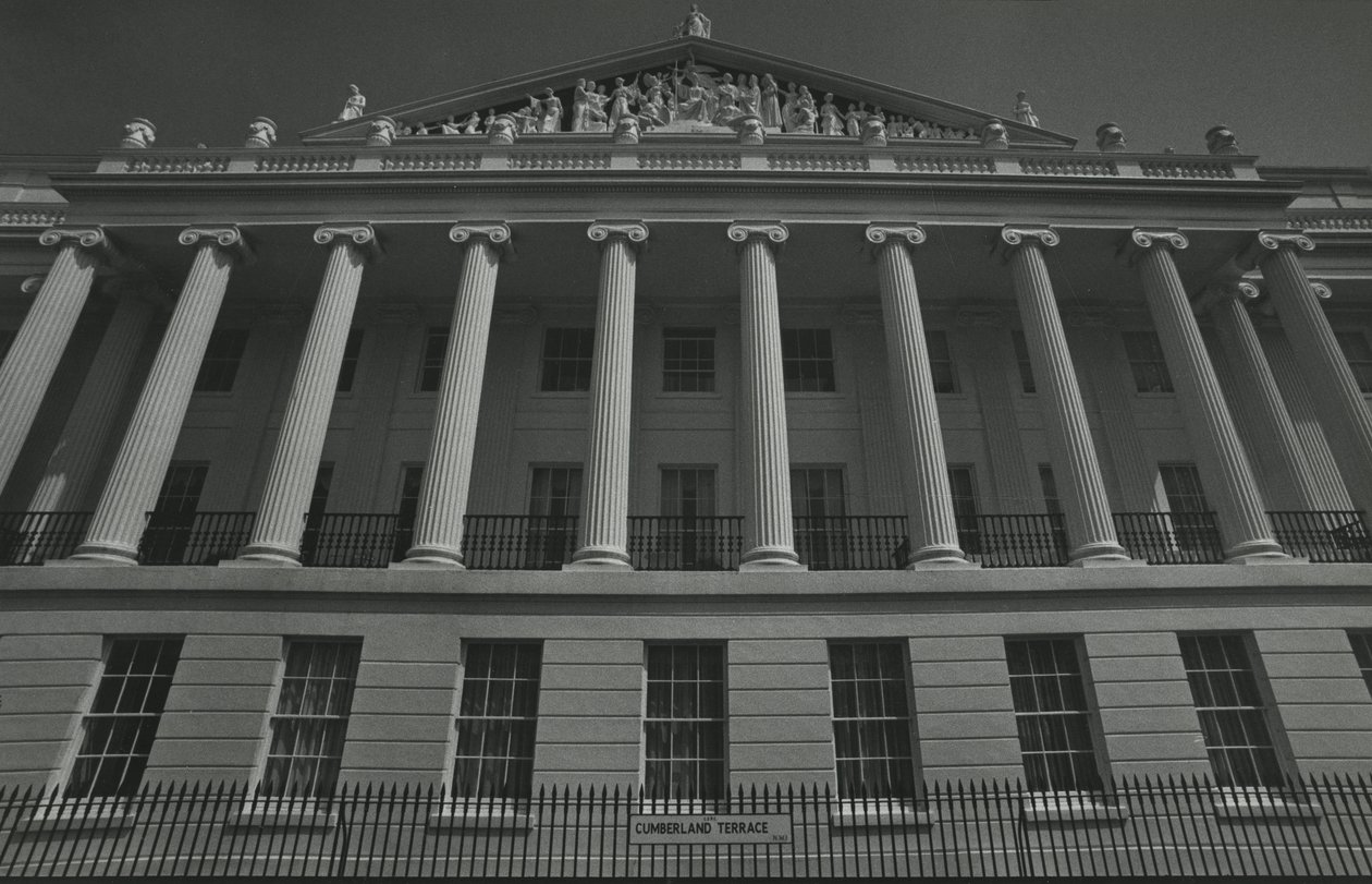 Cumberland Terrace, Regents Park, Londres 1950s de Godfrey Macdominic