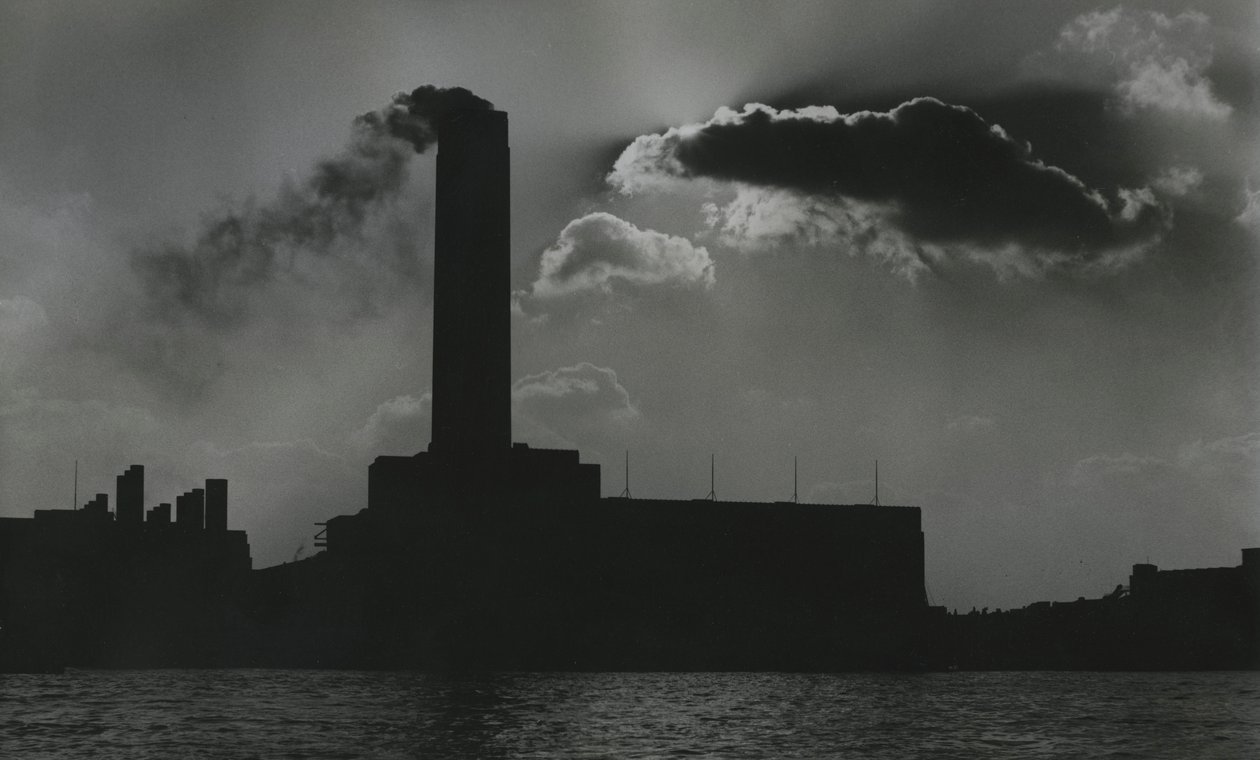 Central eléctrica do lado do Tamisa, Londres 1950s de Godfrey Macdominic