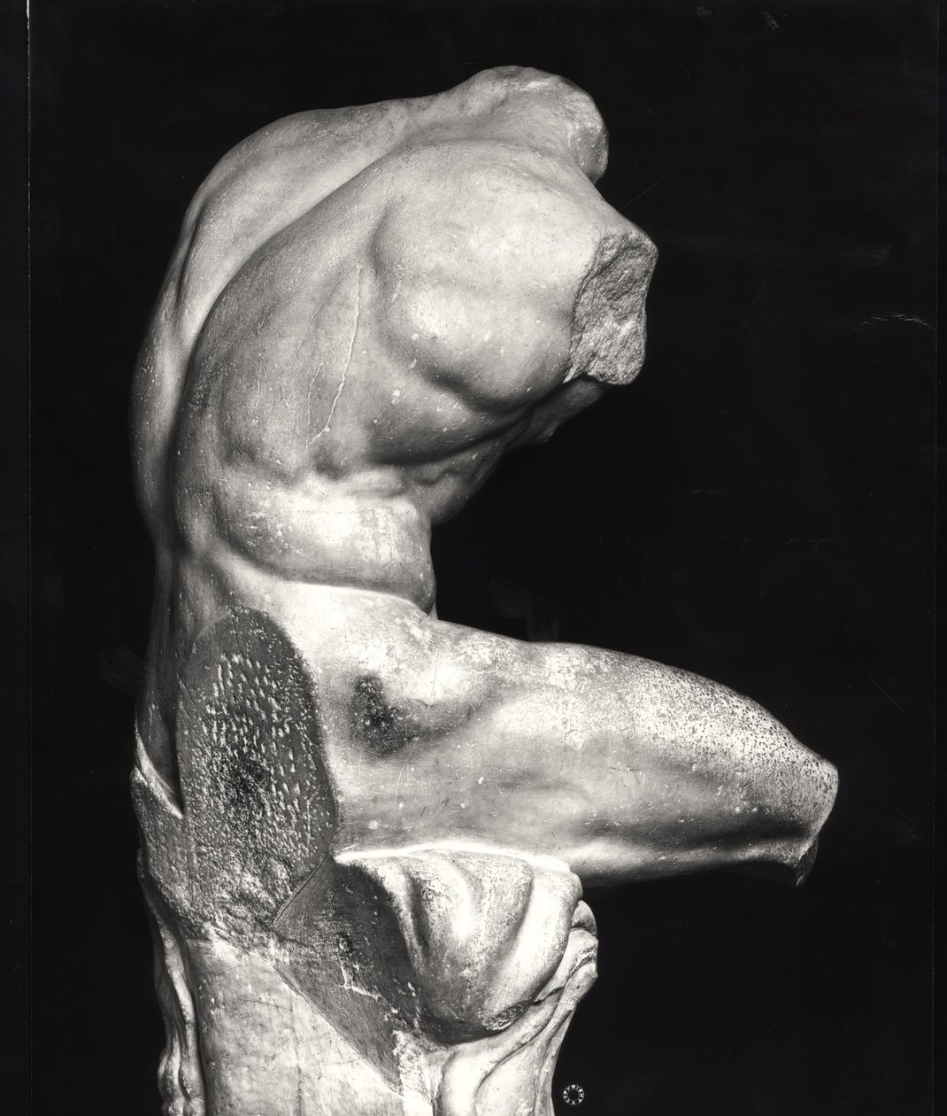Belvedere torso (mármore) (foto a p/b) de Greco Roman Greco Roman