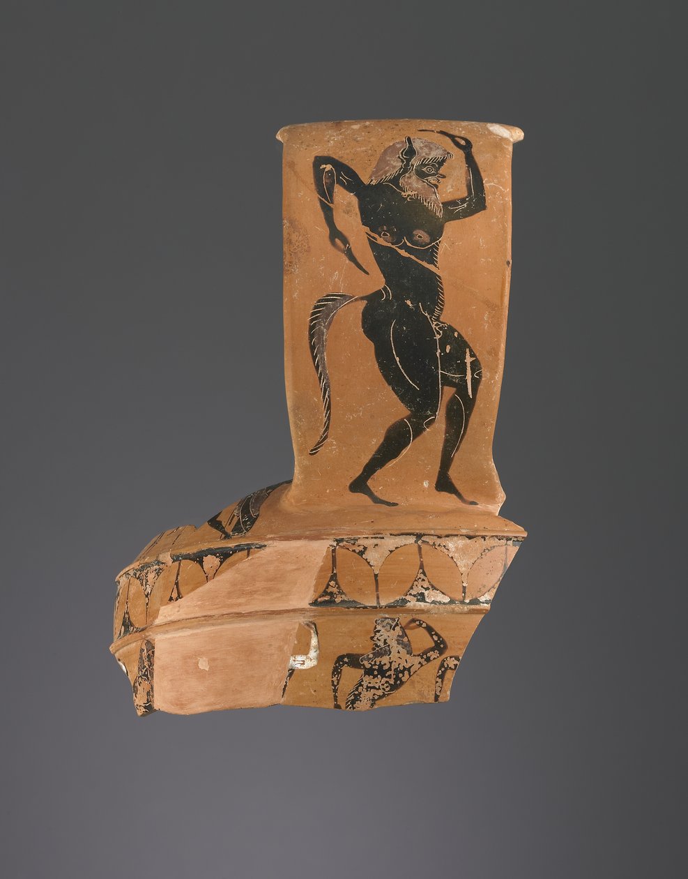 Fragmento de Ânfora Nikosthenic ático Ateniense de figuras negras, c.550-40 aC (terracota) de Greek