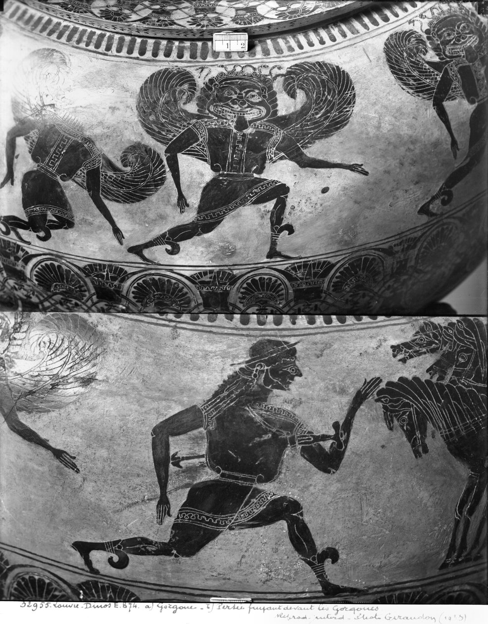 Dinossauros áticos de figuras negras representando Perseu fugindo das Górgonas, c.590 aC (cerâmica) de Greek