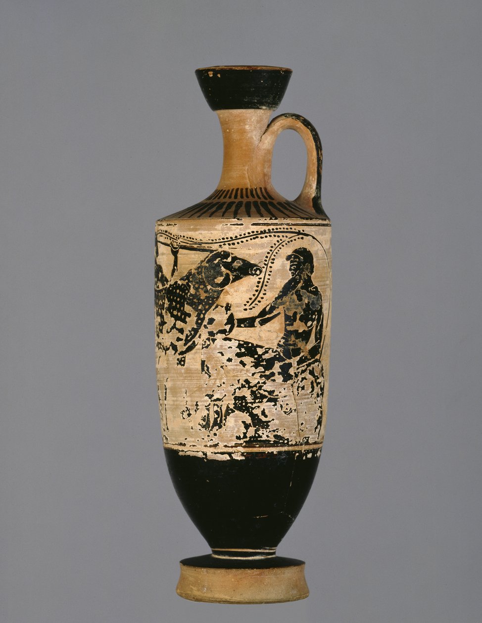 Lekythos áticos de figuras negras decorados com Ulisses escapando do ciclope Polifemo, pelo Pintor de Teseu, c.500-450 aC (cerâmica) de Greek