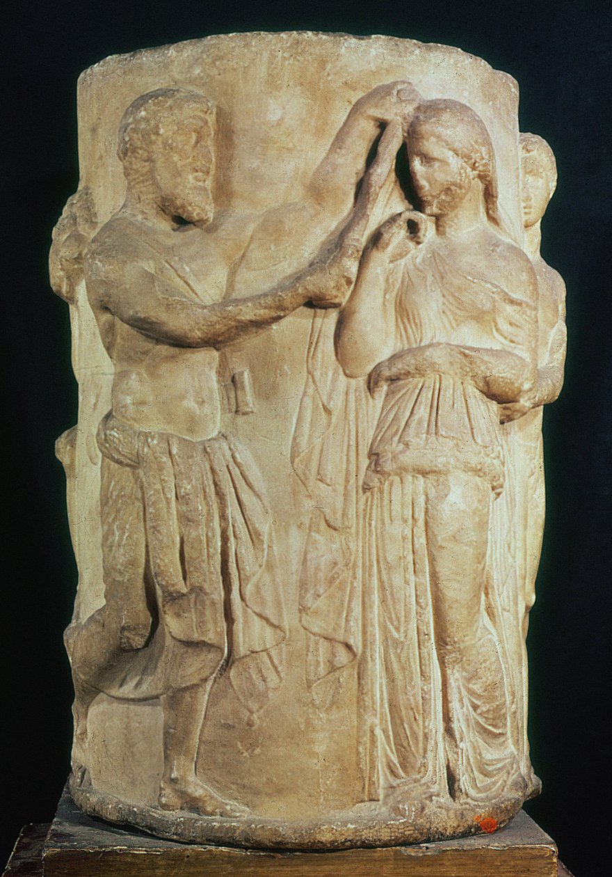 Altar cilíndrico representando o sacrifício de Alceste (mármore) de Greek