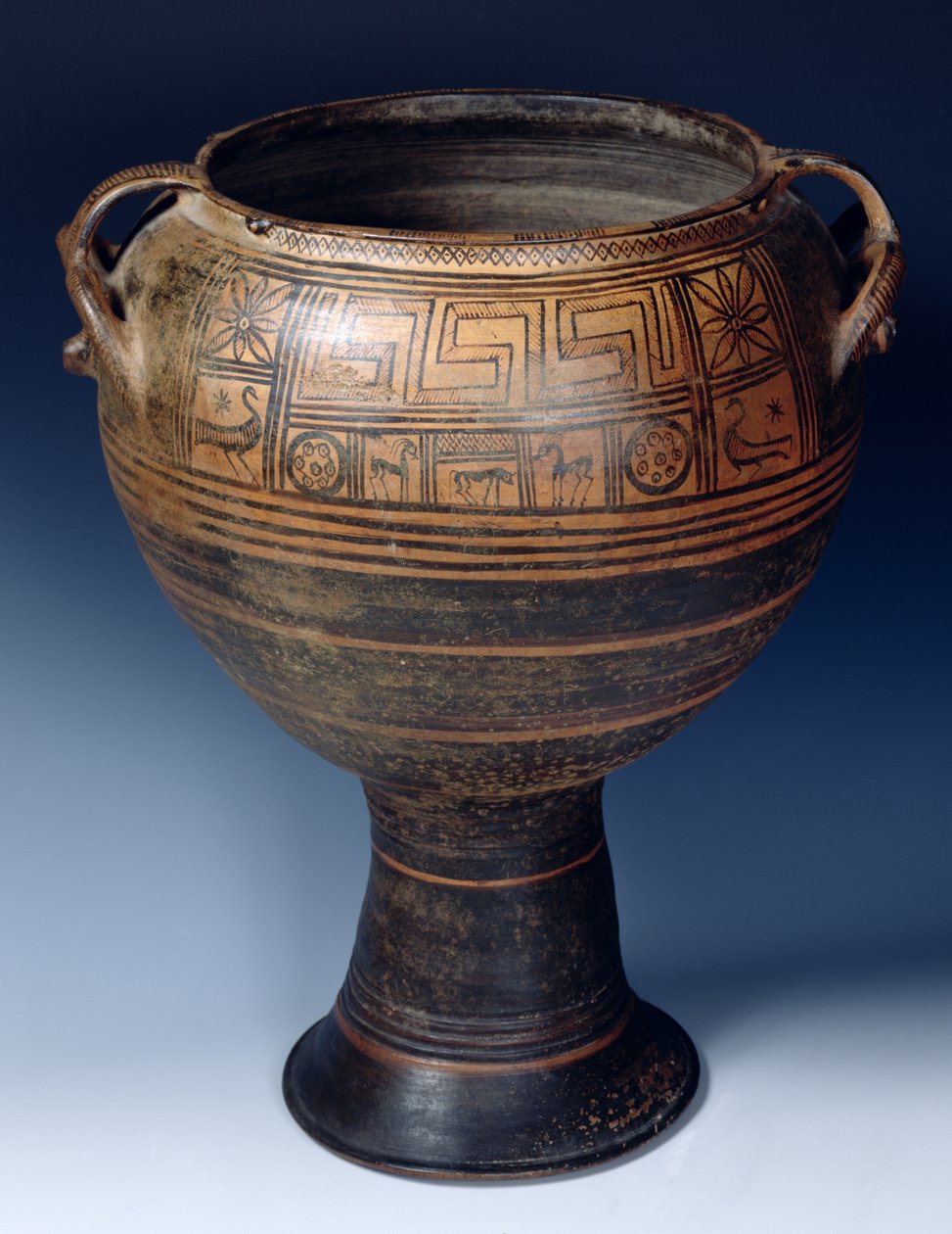 Lebes decoradas com um padrão geométrico, de Milos, c.720 aC (cerâmica) de Greek