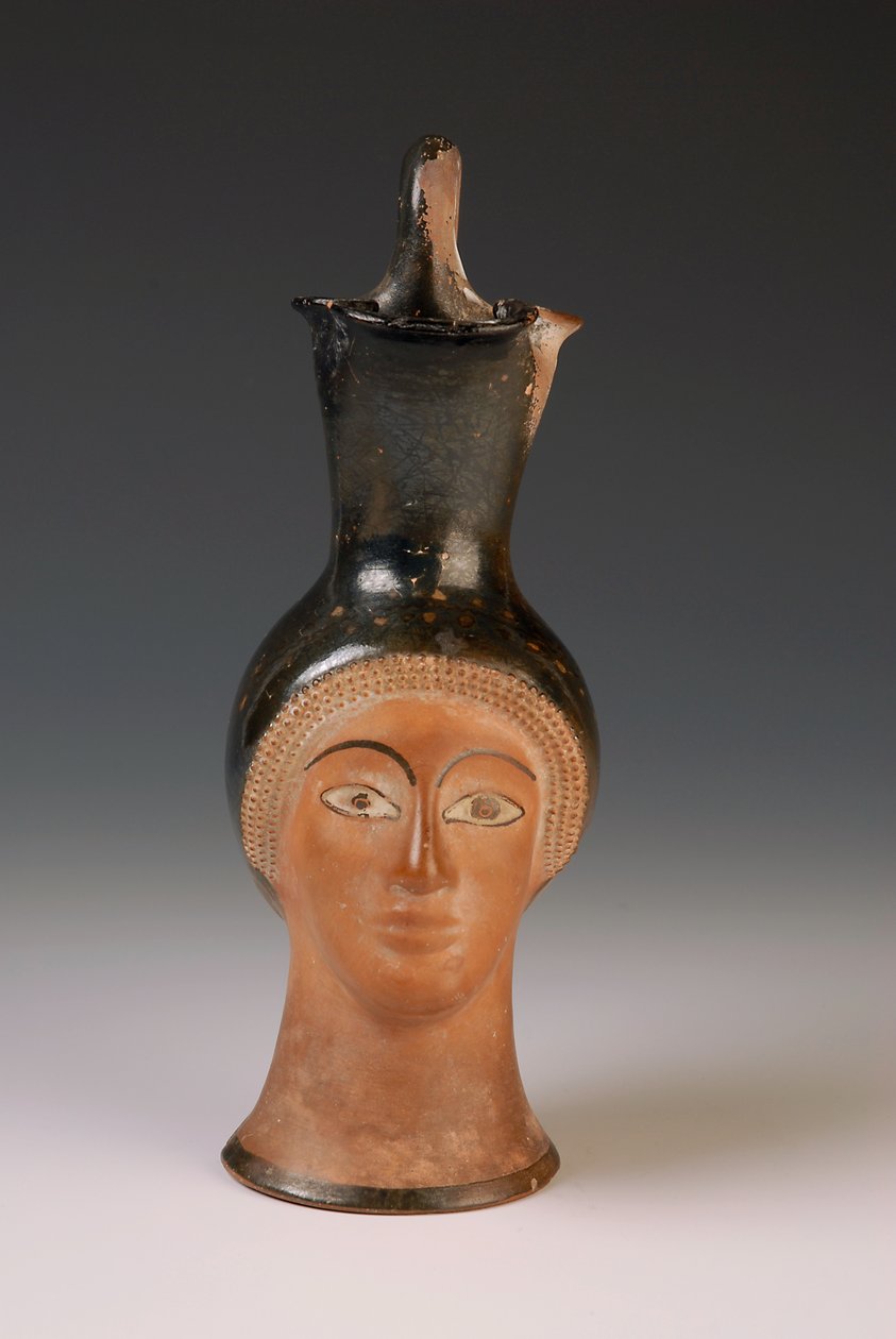 Oenochoe na forma de uma cabeça feminina (terracota) de Greek