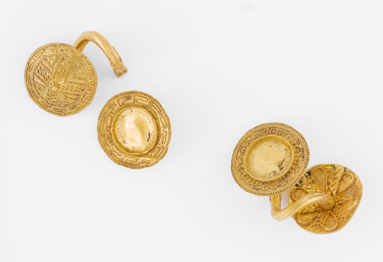 Par de brincos em forma de espiral, c.700 aC (ouro) de Greek