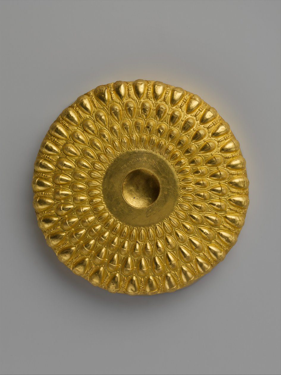 Phiale, taça de libação, 4º - 3º século aC (ouro) de Greek