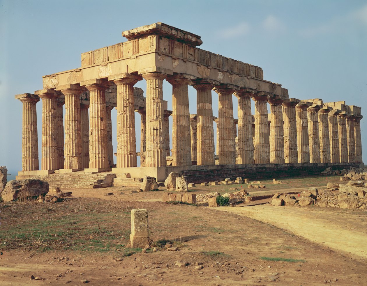 Vista do Templo E, c.490-480 aC de Greek