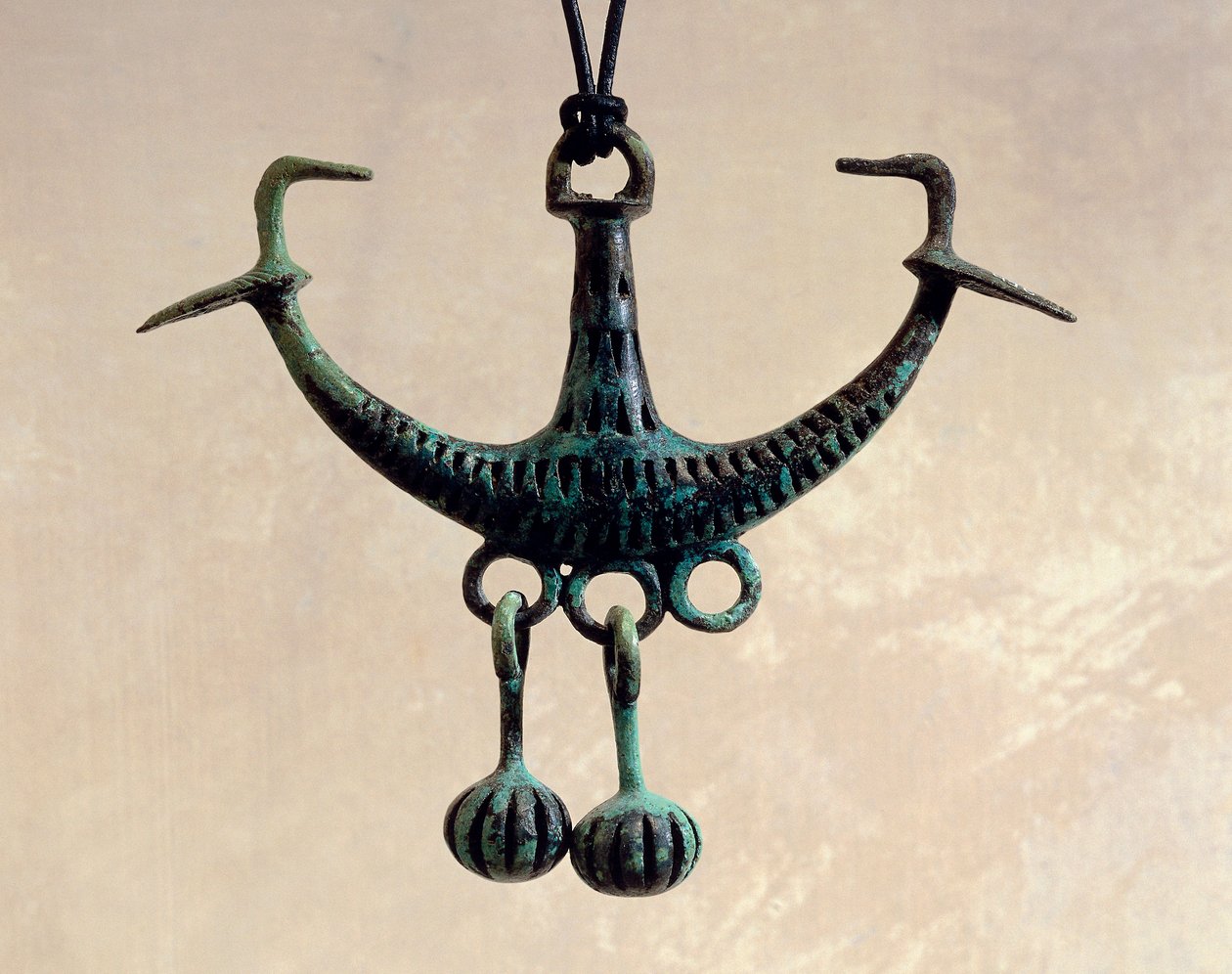Pingente em forma de âncora, jóias em bronze, de Axioupolis, Grécia, Civilização Grega, Século VIII-7 a.C. de Greek