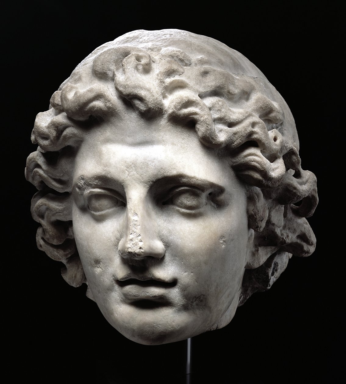 Cabeça colossal de Alexandre, o Grande (356-323 aC) (mármore) de Greek