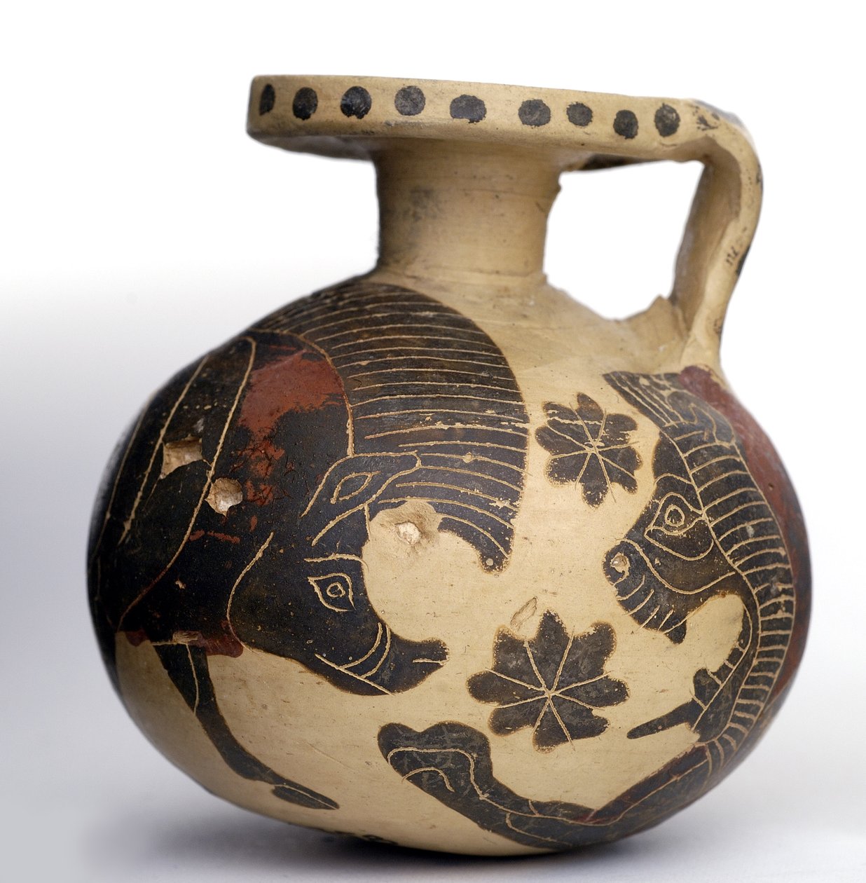 Aryballos esféricos de figuras negras coríntios retratando animais, Período Coríntio Médio (600-575 aC) (argila) de Greek