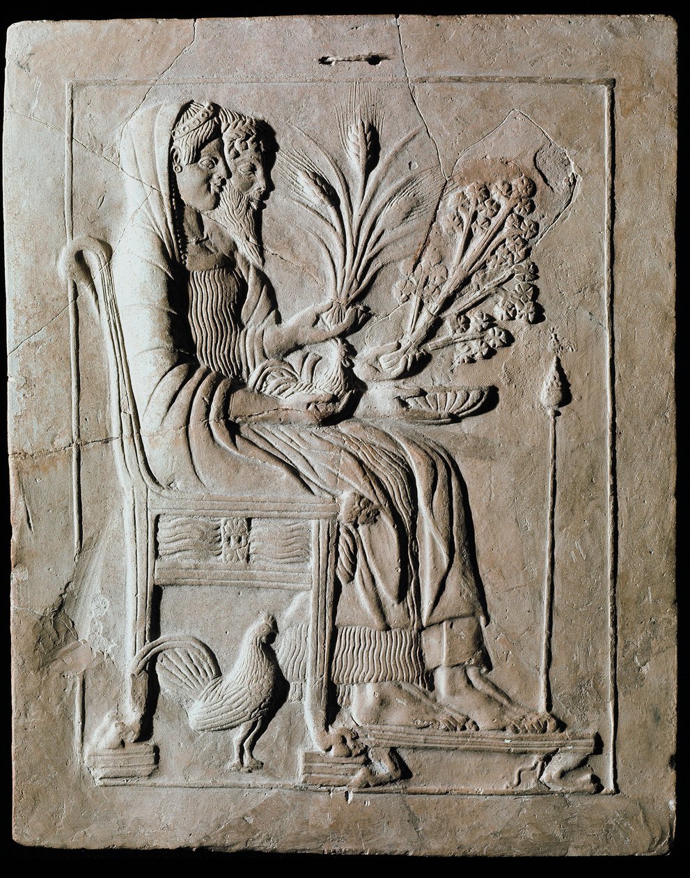 Arte grega: tábua votiva em terracota de Perséfone no trono e Hades de Locri. 470 AC. Reggio Calabria, Museu Nacional de Greek