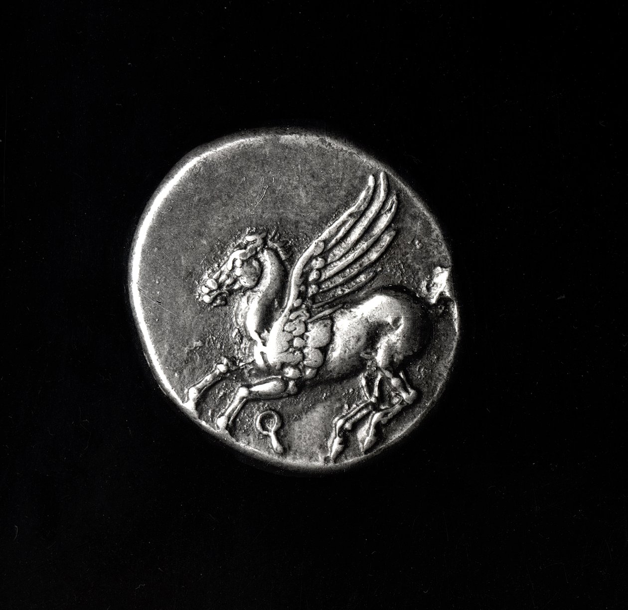 Verso de uma moeda que representa Pégaso, de Corinto, 700-300 aC (metal) de Greek School